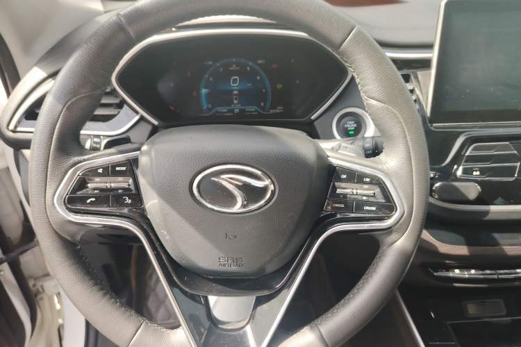 Used Soueast DX7 2020 Xingyue 1.5T DCT Luxury Edition Interior 4