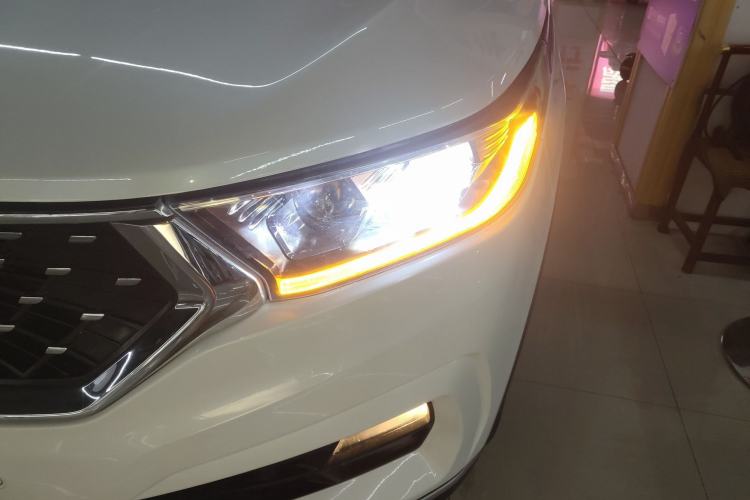 Used Soueast DX7 2020 Xingyue 1.5T DCT Luxury Edition Left Front Headlight
