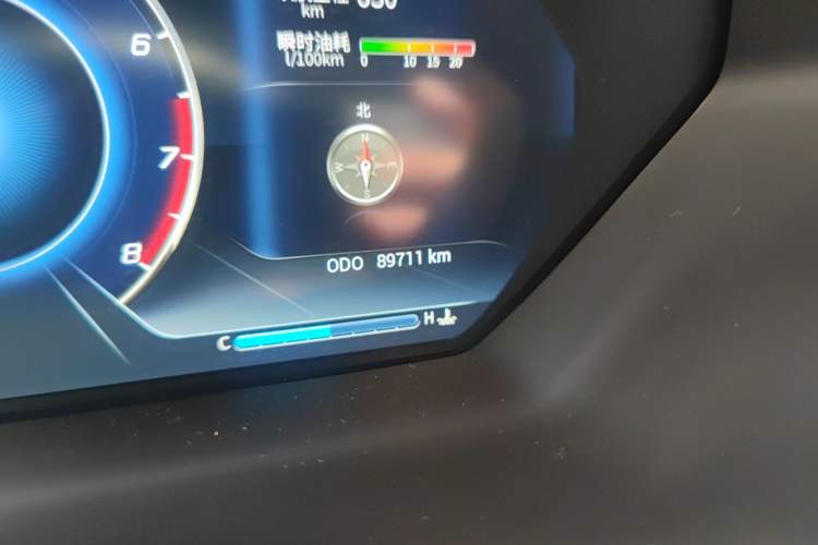 Used Soueast DX7 2020 Xingyue 1.5T DCT Flagship Edition Odometer Close Up