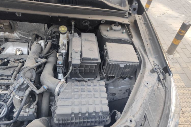 Used Soueast DX8 2022 1.5T Manual Amazon Edition 5 Seats Engine Bay Left