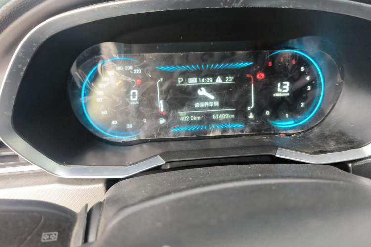 Used Soueast DX8S 2022 1.5T DCT Chieftain Edition 5 Seats Odometer Close Up