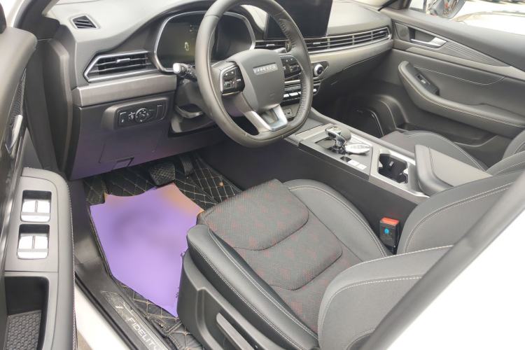 Used Soueast DX8S 2022 1.5T DCT Gulf Edition 7-Seater Driver Seat