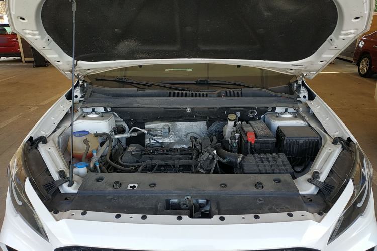 Used Soueast DX8S 2022 1.5T DCT Chieftain Edition 7-Seater Engine Bay