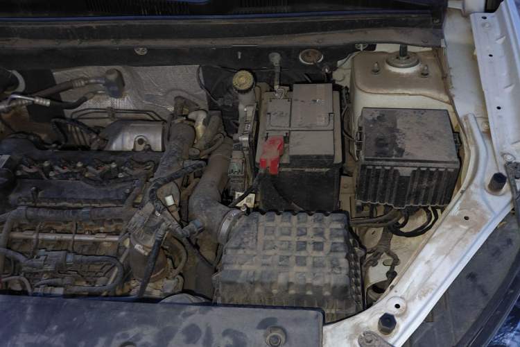 Used Soueast DX8S 2022 1.5T DCT Long-Range Version 5 Seats Engine Bay Left