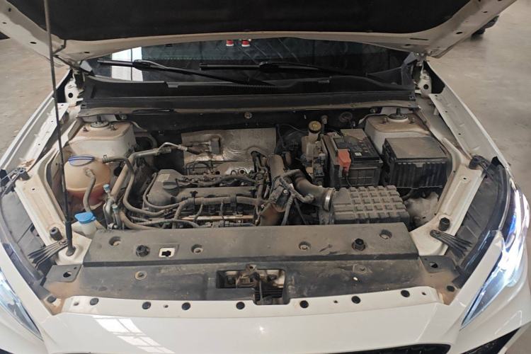 Used Soueast DX8S 2022 1.5T DCT Chieftain Edition 5 Seats Engine Bay