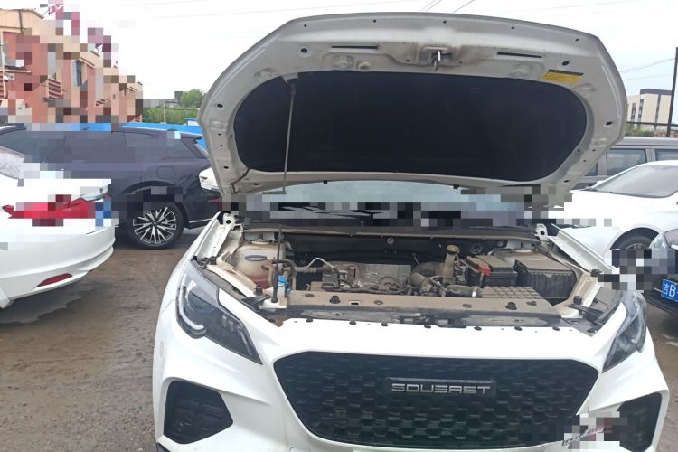 Used Soueast DX8S 2022 1.5T DCT Gulf Edition 5 Seats Engine Bay Right