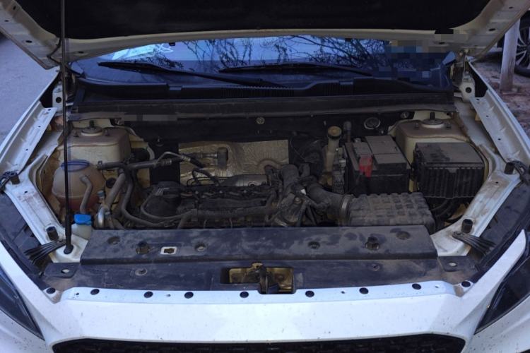 Used Soueast DX8S 2022 1.5T DCT Long-Range Version 5 Seats Engine Bay