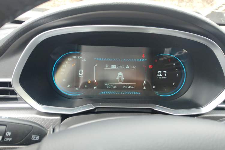 Used Soueast DX8S 2022 1.5T DCT Gulf Edition 7-Seater Instrument Cluster