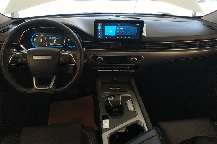 Used Soueast DX8S 2022 1.5T DCT Chieftain Edition 7-Seater Interior 2
