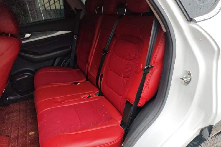 Used Soueast DX8S 2022 1.5T DCT Gulf Edition 5 Seats Interior 4