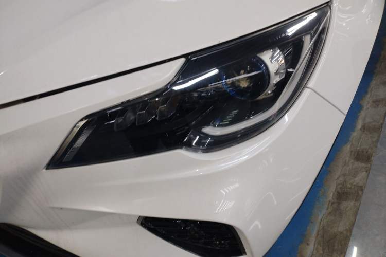 Used Soueast DX8S 2022 1.5T DCT Chieftain Edition 7-Seater Left Front Headlight