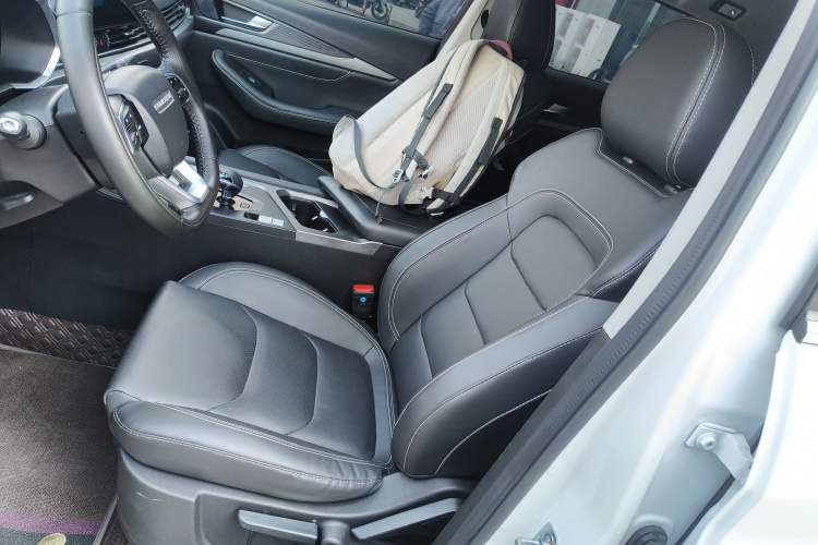 Used Soueast DX8S 2022 1.5T DCT Chieftain Edition 7-Seater Left Front Seat