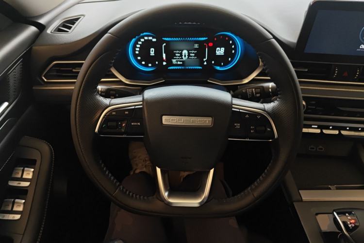 Used Soueast DX8S 2022 1.5T DCT Chieftain Edition 5 Seats Steering Wheel