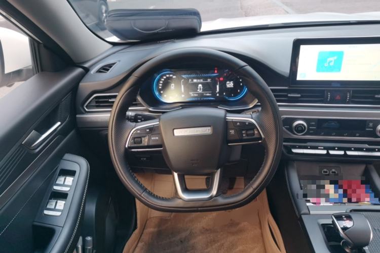 Used Soueast DX8S 2022 1.5T DCT Chieftain Edition 5 Seats Steering Wheel