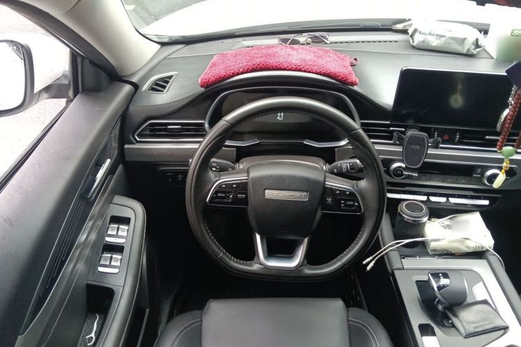 Used Soueast DX8S 2022 1.5T DCT Long-Range Version 5 Seats Steering Wheel