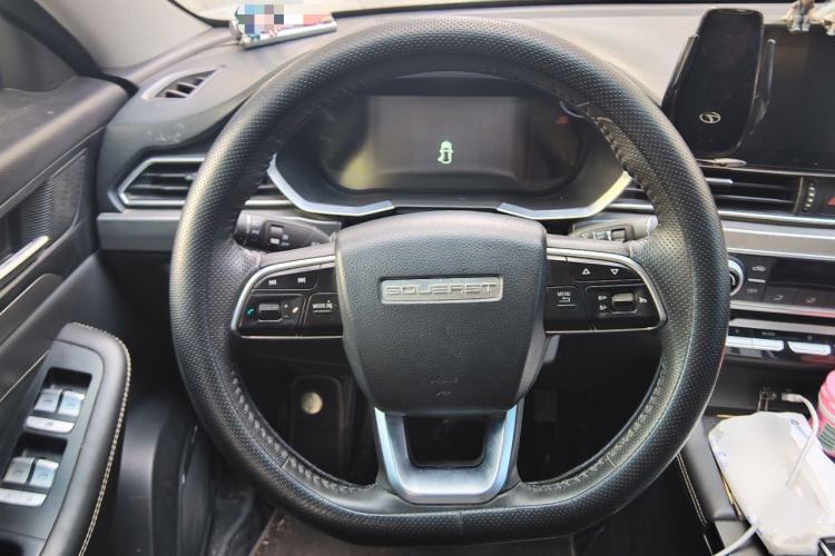 Used Soueast DX8S 2022 1.5T DCT Long-Range Version 5 Seats Steering Wheel