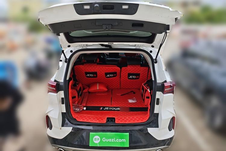 Used Soueast DX8S 2022 1.5T DCT Chieftain Edition 7-Seater Trunk
