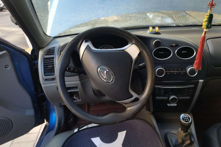 Used Soueast V3 Lingyue 2008 1.5L Manual Luxury Edition Steering Wheel