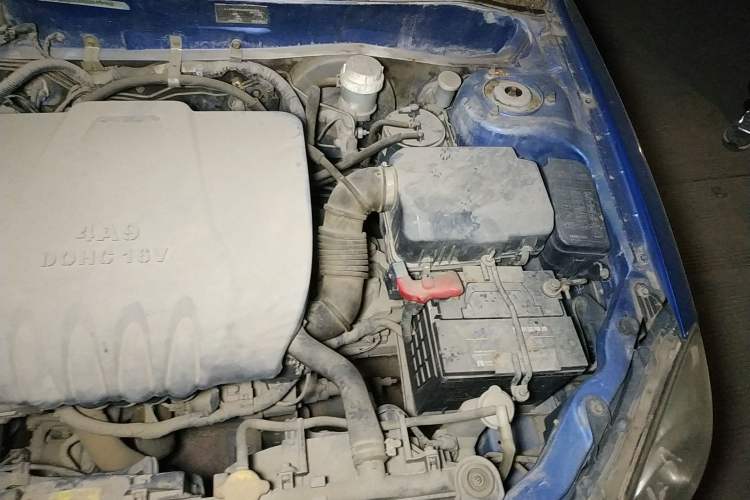 Used Soueast V3 Lingyue 2009 1.5L Manual Flagship Upgrade Edition Engine Bay Left