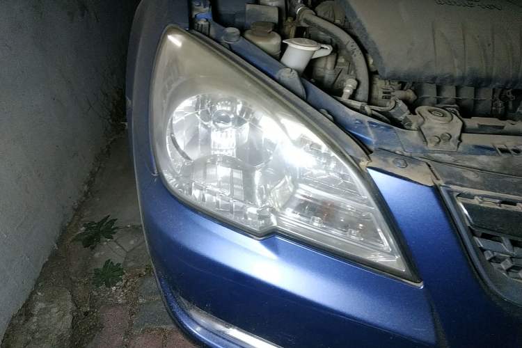 Used Soueast V3 Lingyue 2009 1.5L Manual Flagship Upgrade Edition Right Front Headlight
