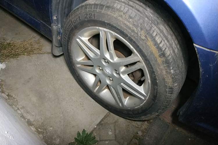 Used Soueast V3 Lingyue 2009 1.5L Manual Flagship Upgrade Edition Right Front Wheel Hub