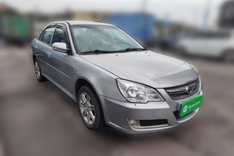 Used Soueast V3 Lingyue 2010 1.5L CVT Luxury Edition Front Right 45 Deg