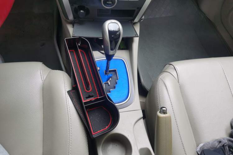 Used Soueast V3 Lingyue 2010 1.5L CVT Flagship Edition Gear Lever