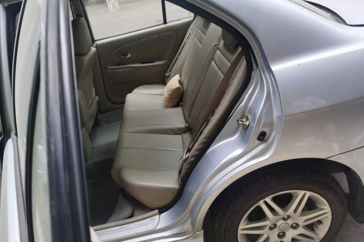 Used Soueast V3 Lingyue 2010 1.5L CVT Flagship Edition Left Rear Seat