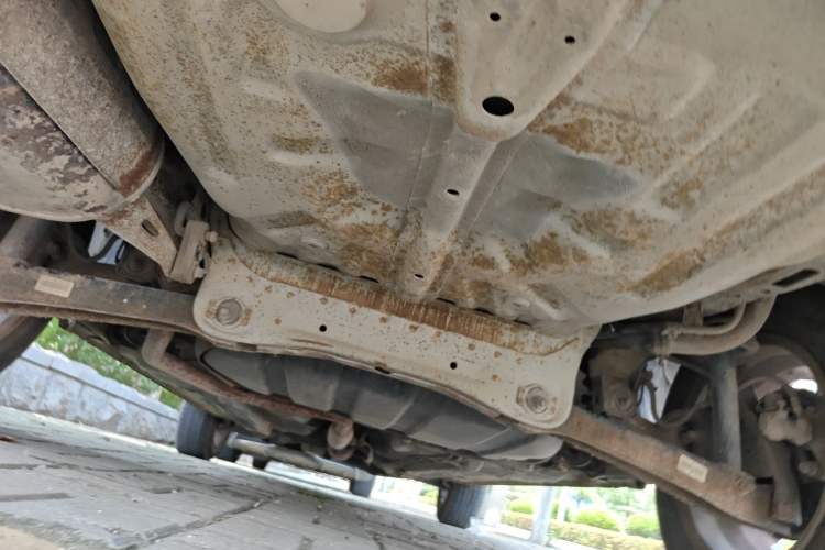 Used Soueast V3 Lingyue 2011 1.5L Manual Comfort Edition Chassis Rear