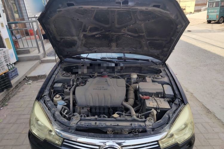 Used Soueast V3 Lingyue 2011 1.5L Manual Happiness Edition Engine Bay