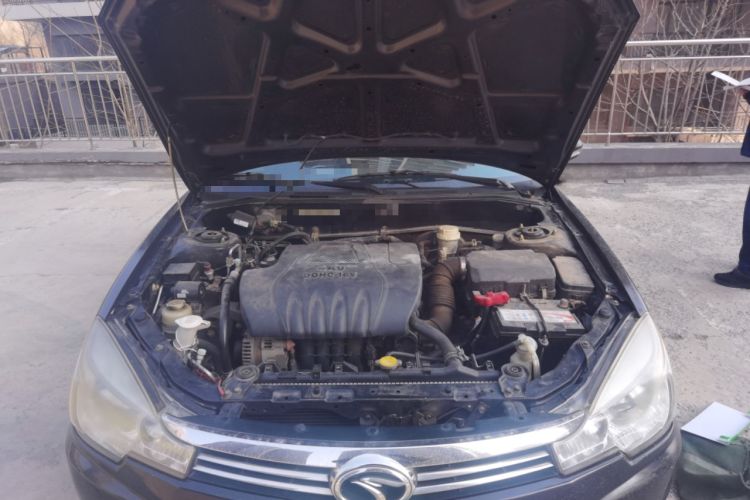 Used Soueast V3 Lingyue 2011 Revised Version 1.5L Manual – Style Edition Engine Bay