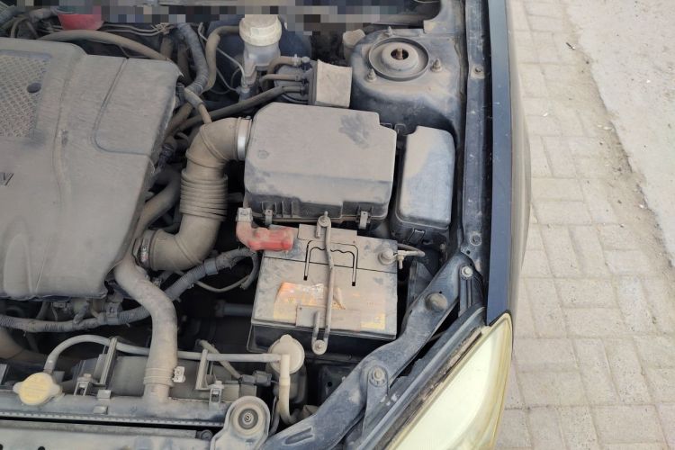 Used Soueast V3 Lingyue 2011 1.5L Manual Happiness Edition Engine Bay Left