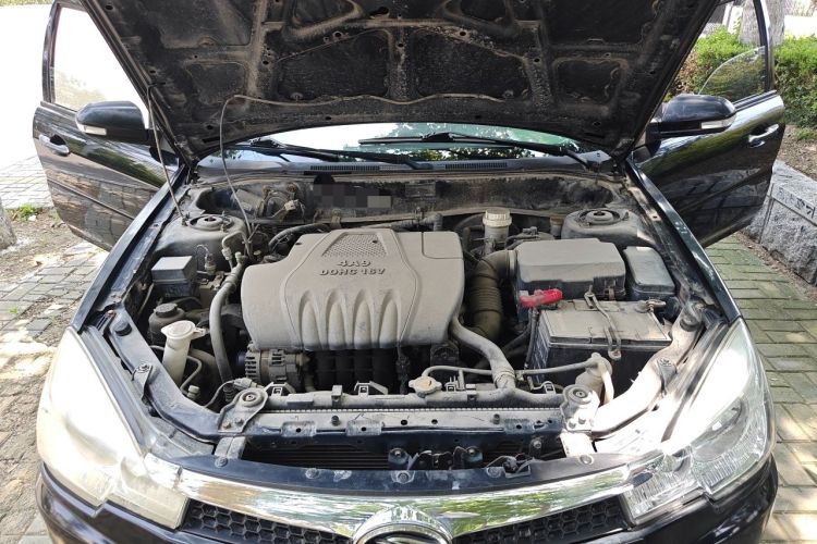 Used Soueast V3 Lingyue 2011 1.5L Manual Comfort Edition Engine Bay