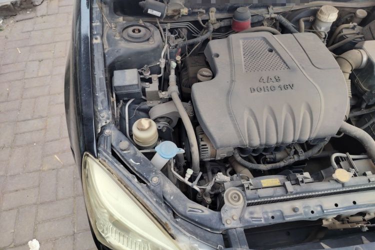 Used Soueast V3 Lingyue 2011 1.5L Manual Happiness Edition Engine Bay Right