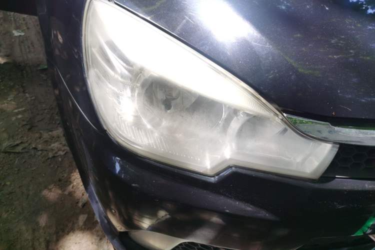 Used Soueast V3 Lingyue 2011 1.5L Manual Comfort Edition Right Front Headlight