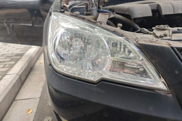 Used Soueast V3 Lingyue 2011 1.5L Manual Happiness Edition Right Front Headlight