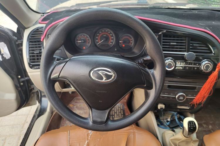 Used Soueast V3 Lingyue 2011 1.5L Manual Happiness Edition Steering Wheel