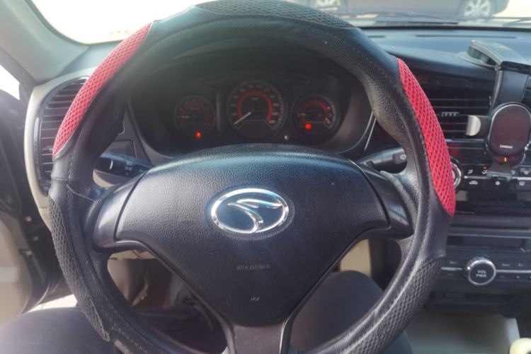 Used Soueast V3 Lingyue 2011 Revised Version 1.5L Manual – Style Edition Steering Wheel
