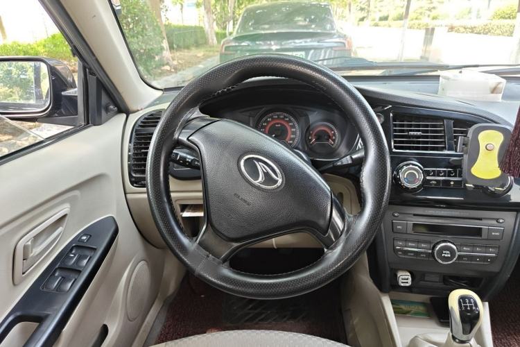 Used Soueast V3 Lingyue 2011 1.5L Manual Comfort Edition Steering Wheel