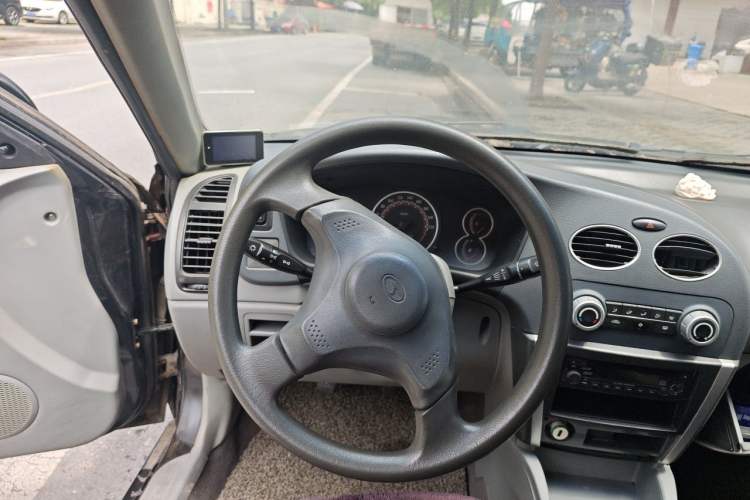 Used Soueast V3 Lingyue 2011 1.5L Manual Happiness Edition Steering Wheel
