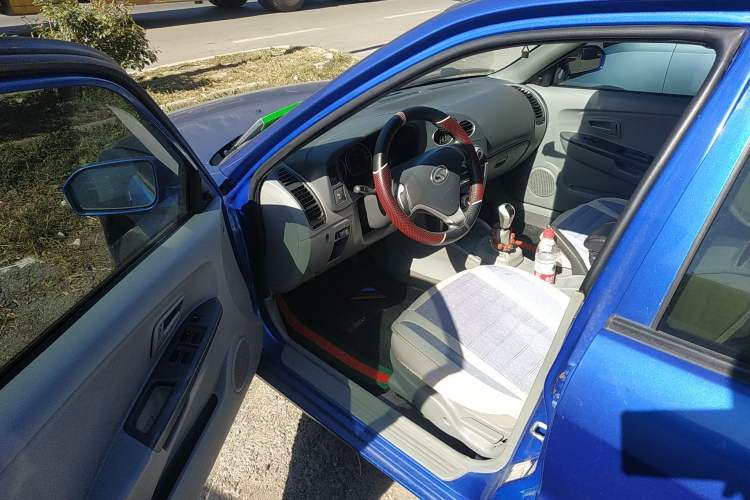 Used Soueast V3 Lingyue 2011 1.5L Manual Happiness Edition Driver Seat