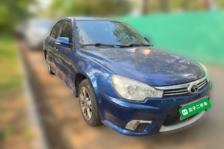 Used Soueast V3 Lingyue 2011 1.5L Manual Style Edition Front Right 45 Deg