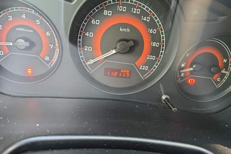 Used Soueast V3 Lingyue 2011 1.5L Manual Style Edition Odometer Close Up