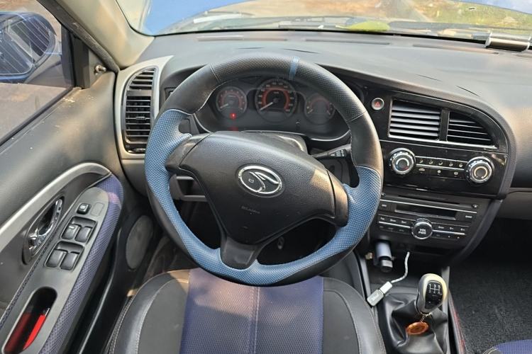 Used Soueast V3 Lingyue 2011 1.5L Manual Style Edition Steering Wheel
