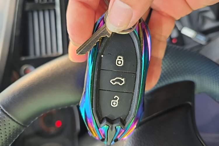 Used Soueast V3 Lingyue 2011 1.5L Manual Style Edition Vehicle Key