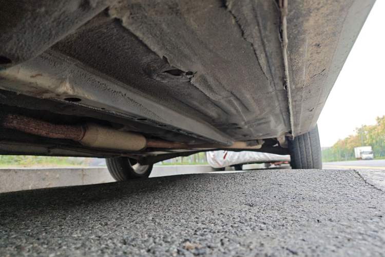 Used Soueast V3 Lingyue 2011 1.5L Manual Comfort Edition Chassis Front Left