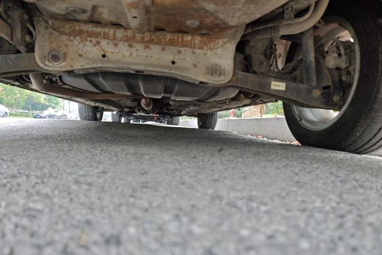 Used Soueast V3 Lingyue 2011 1.5L Manual Comfort Edition Chassis Rear