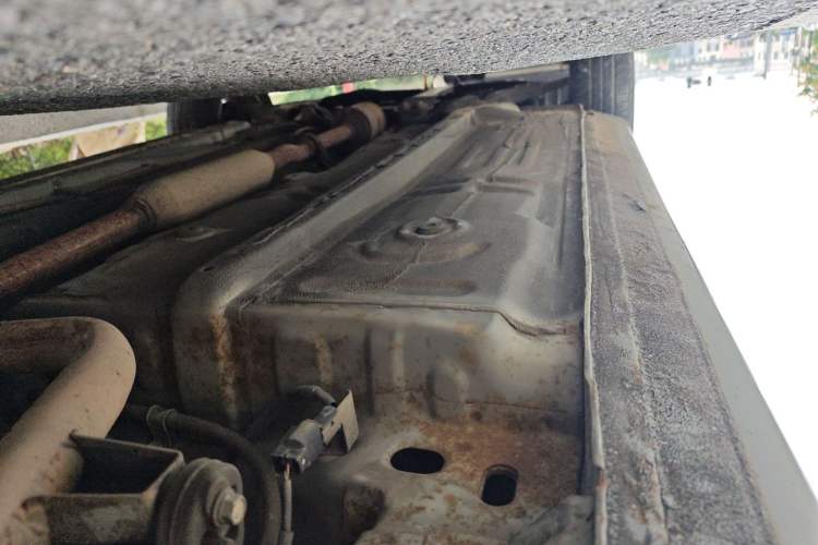 Used Soueast V3 Lingyue 2011 1.5L Manual Comfort Edition Chassis Rear Left