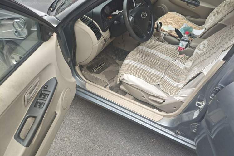 Used Soueast V3 Lingyue 2011 1.5L Manual Comfort Edition Driver Seat