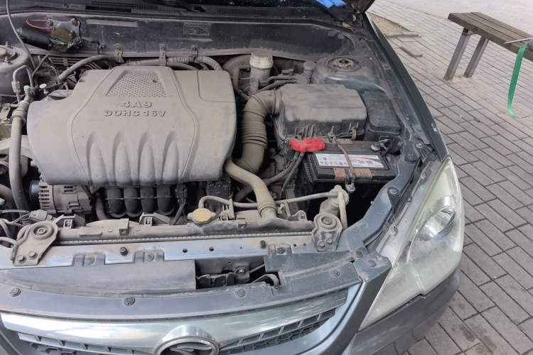 Used Soueast V3 Lingyue 2011 1.5L Manual Upgrade Edition Engine Bay Left